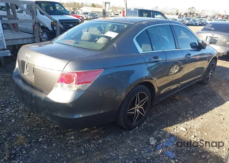 2010 Honda Accord 2.4 Lx z USA, uszkodzony, nr VIN 1HGCP2E37AA082006